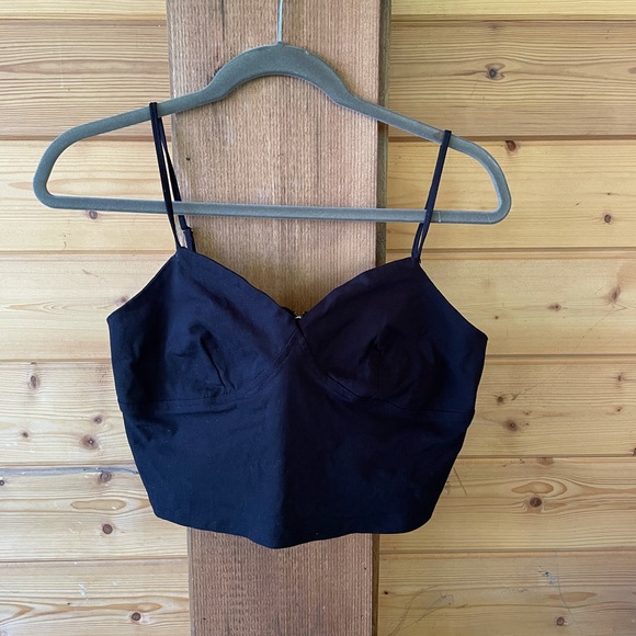 Black Bodice Like TankTop Form Fitting - Picture 4 of 5